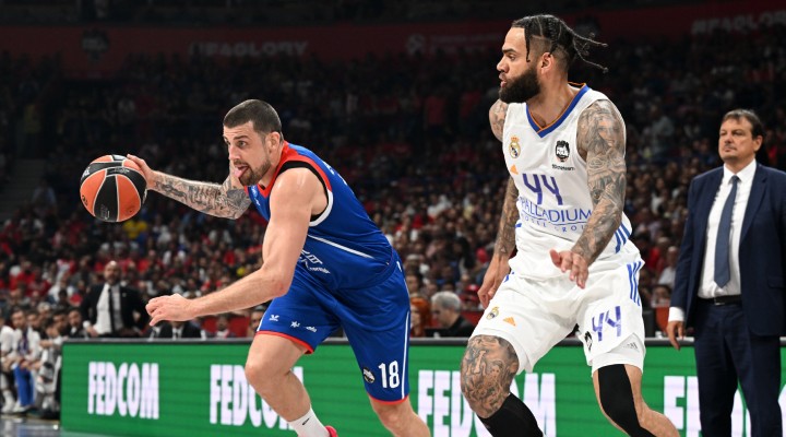 Anadolu Efes üst üste 2. kez Avrupa Şampiyonu