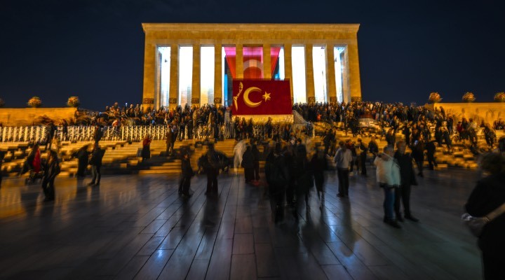 Anıtkabir deki Erdoğan sloganlarına MSB den açıklama