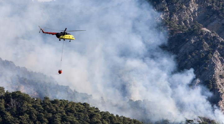 Antalya daki orman yangını, Göynük Kanyonu na ilerliyor!