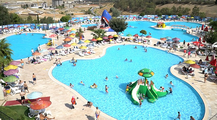 Aqua Yaşam havuzları İzmir’in gözdesi oldu