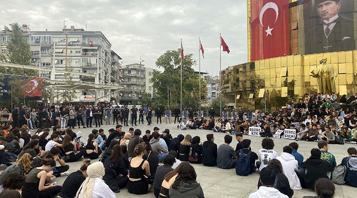 Asansör faciasında ölen Zeren’in arkadaşlarından oturma eylemi!