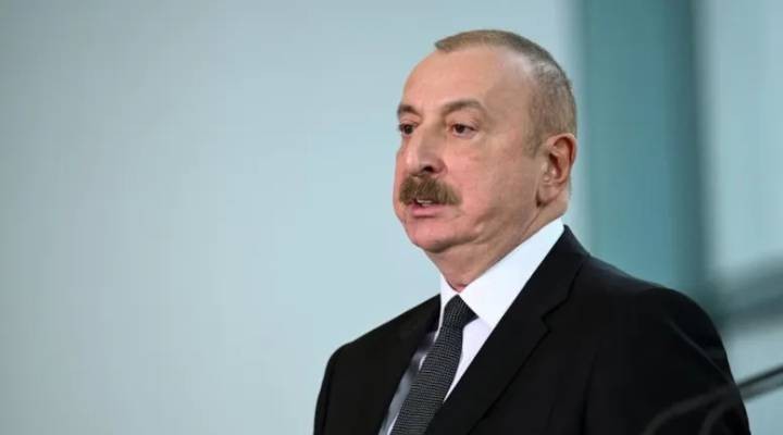 Azerbaycan da darbe girişimi son anda engellendi
