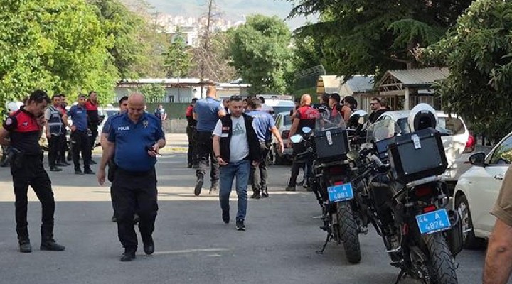 Baba dehşeti.. Bir kızını öldürdü, eşini ve diğer kızını yaraladı!