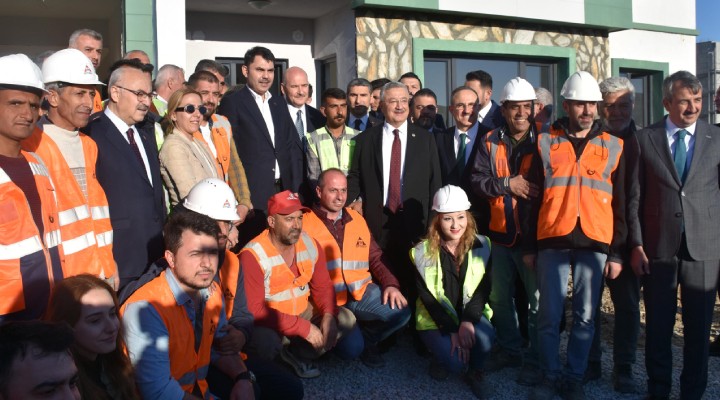 Bakan Kurum:  İzmir e 9 milyar TL değerinde 13 bin 500 konut yaptık 