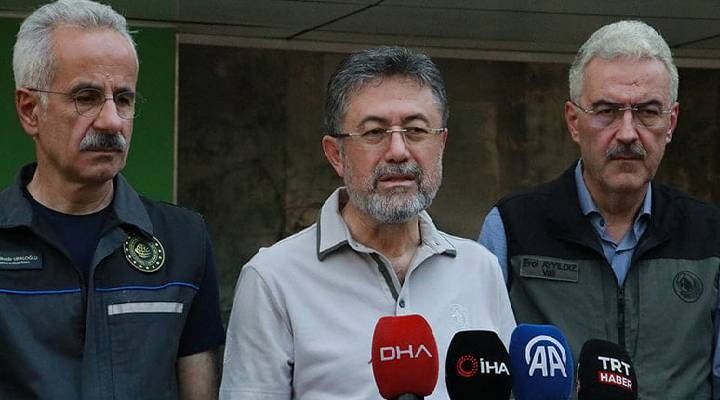 Bakan Yumaklı dan eleştirilere yanıt: Cebimizde uçak, arazöz yok