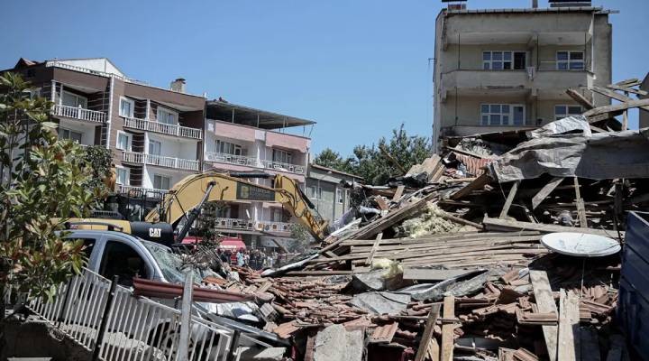 Balıkesir depreminin ardından ilk gözaltı kararı!