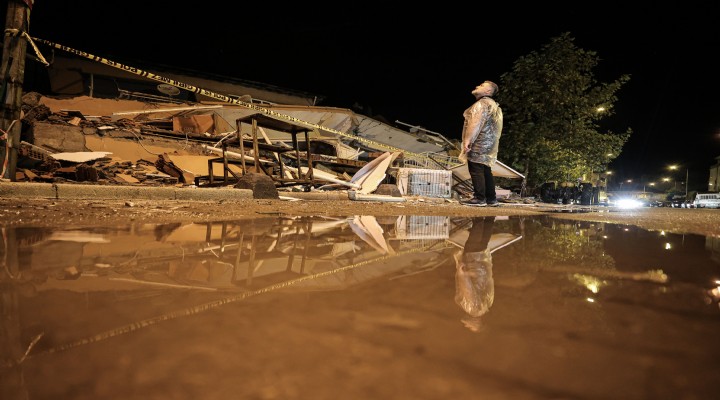 Balıkesir’de artçı depremler gece boyunca sürdü