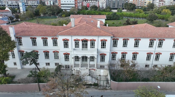 Balıklı Rum Hastanesi nde operasyon: Profesör, eczacı ve tıbbi sekreter gözaltında