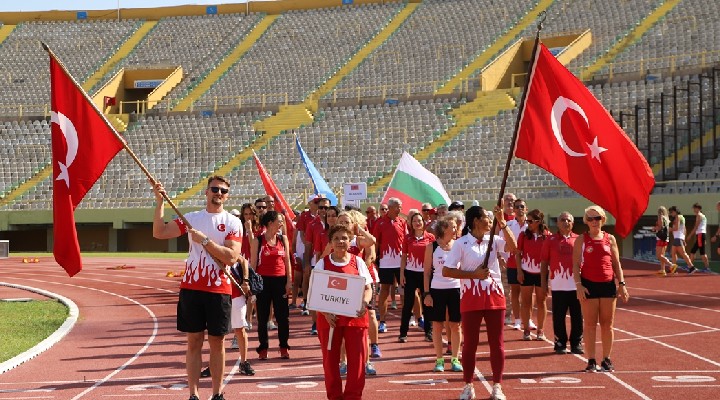 Balkan Masterler Atletizm Şampiyonası İzmir de başladı
