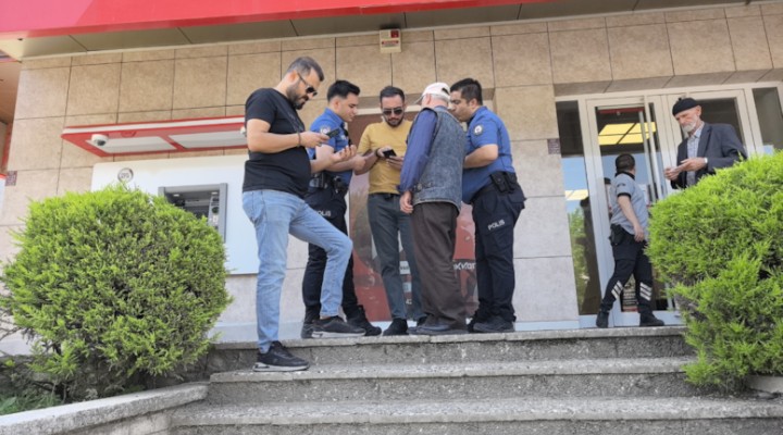 Banka görevlisinin dikkati sayesinde dolandırılmaktan kurtuldu