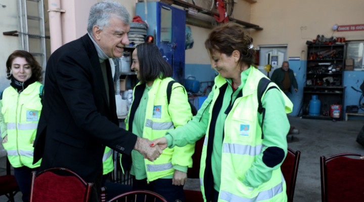 Başkan Engin, belediye personelinin yeni yılını kutladı!