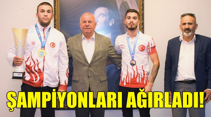 Başkan Karakayalı şampiyon sporcuları ağırladı!