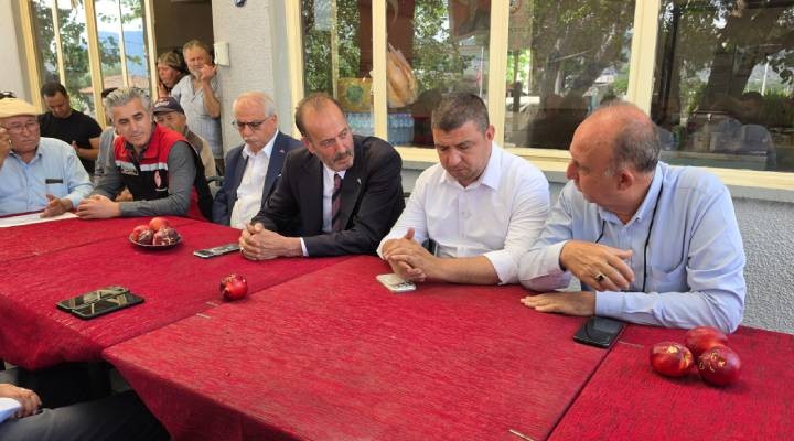Başkan Okuroğlu, doludan zarar gören Kurşak Mahallesi’nde üreticilerle buluştu