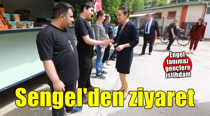 Başkan Sengel’ den Efes Selçuk’un engelsiz gençlerine ziyaret