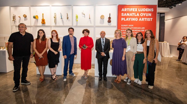 Başkan Soyer, Artifex Ludens-Sanatla Oyun sergisinin açılışına katıldı!