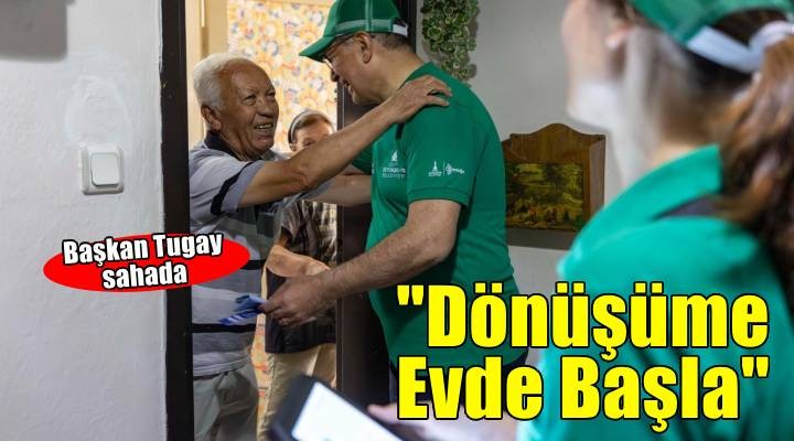 Başkan Tugay Dönüşüme Evde Başla projesi için QR kodlu poşet dağıttı