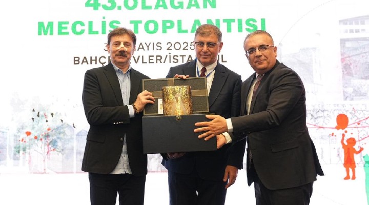 Başkan Tugay: Toprak sağlığı ve gıda güvenliği öncelikli konumuz