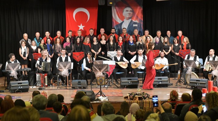 Başkan Tugay  Türkülerle Anadolu  konserine katıldı...