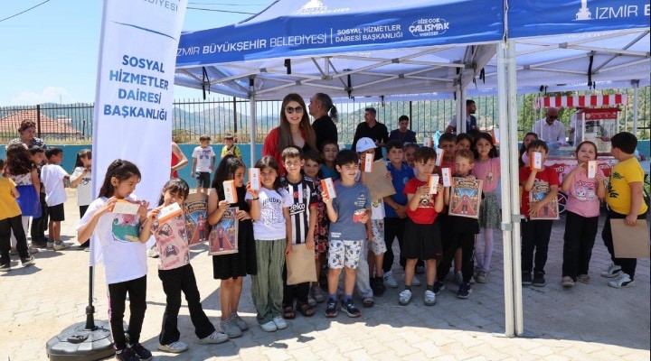 Başkan Tugay’dan Kiraz ve Aliağalı çocuklara karne hediyesi