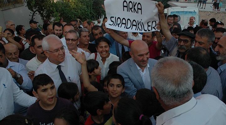 Başkan Tunç Soyer, Arka Sıradakiler ile buluştu.. Ve müjdeyi verdi!