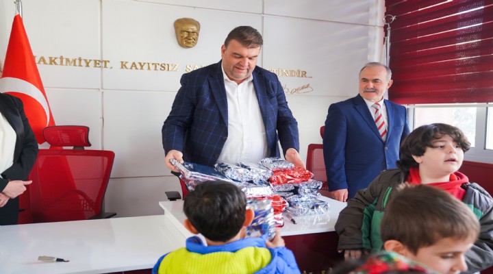 Başkan Yetişkin: Oyuncakları çocuklara kendi ellerimle dağıtacağım