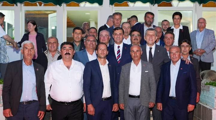 Başkan Zeyrek Köprübaşı’nda muhtarlarla buluştu