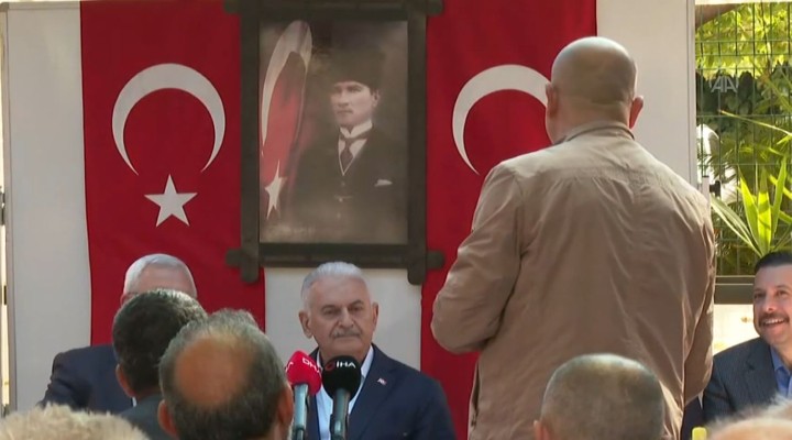 Binali Yıldırım dan İzmir Şoförler Odası na ziyaret...