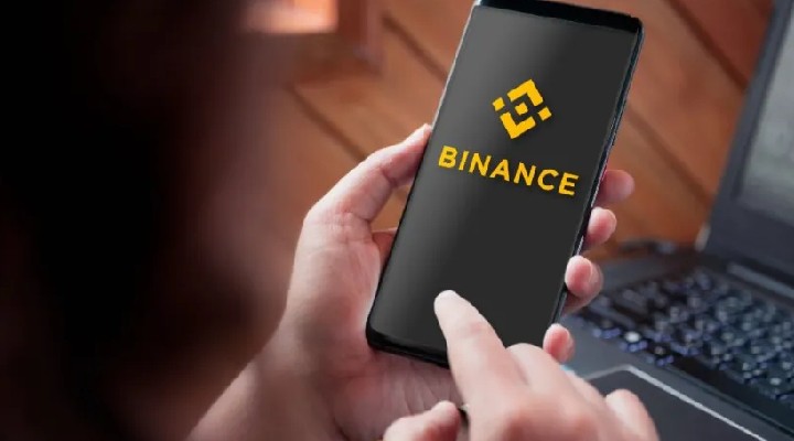 Binance den dev adım!