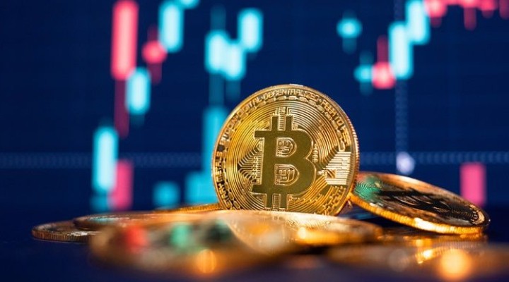 Rekor kıran Bitcoin de sert düşüş!