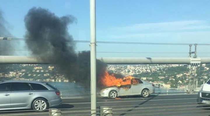 Boğaz köprüsünde feci intihar!