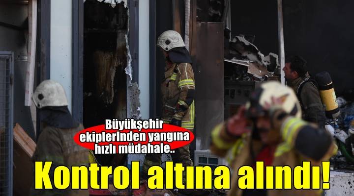 Bornova’da depo yangını dakikalar içinde kontrol altına alındı