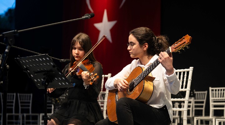 Bornova’da sanatın gecesi...