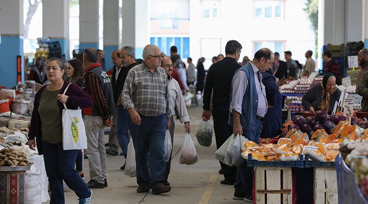 Buca Pazarı hizmete açıldı