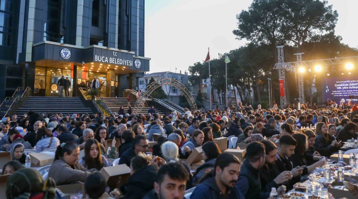 Buca’daki iftarda Çanakkale şehitleri unutulmadı!