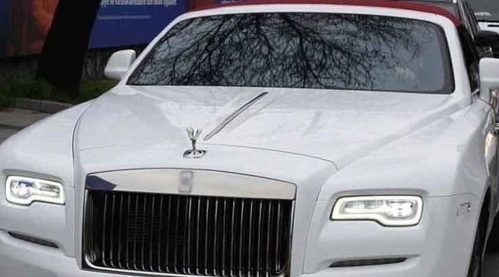 Burak Özçivit in 50 milyonluk yeni otomobili!