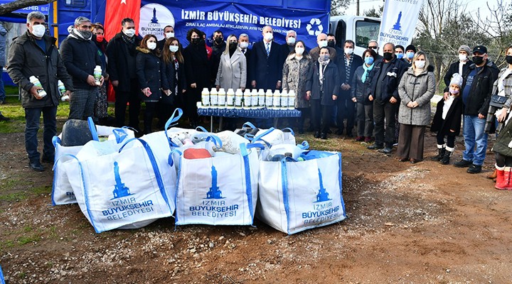 Büyükşehir den zirai atıklarını toplayan üreticiye gübre desteği