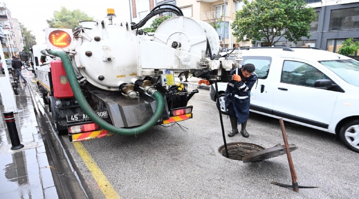 Büyükşehir ve MASKİ ekipleri yağmur için sahada