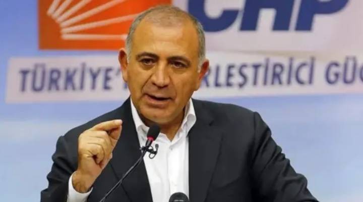 CHP İstanbul da kaosu sürüyor: Gürsel Tekin in  kayyumluğu  sürecek