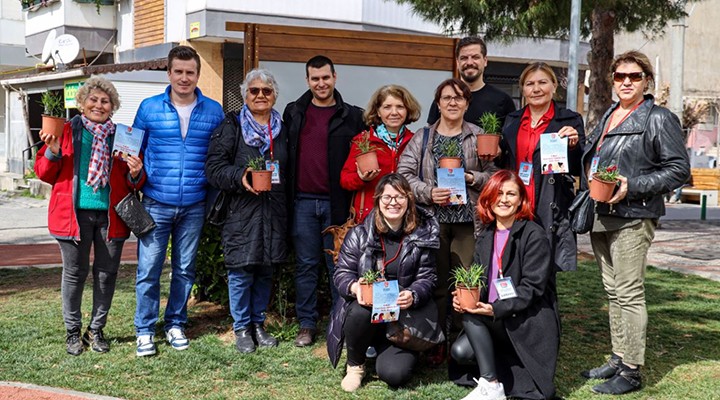 CHP Karşıyaka dan 5 bini aşkın haneye ziyaret..