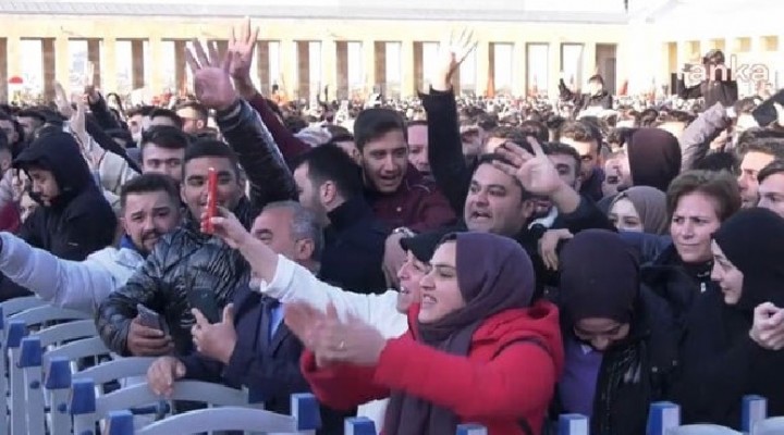 CHP den Anıtkabir deki  Her yer Tayyip, her yer Erdoğa  sloganlarına tepki!
