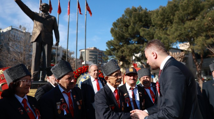 CHP’li Duman Çanakkale şehitlerini andı!