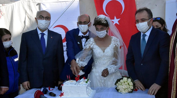 Çadır kentte kalan çifte nikah