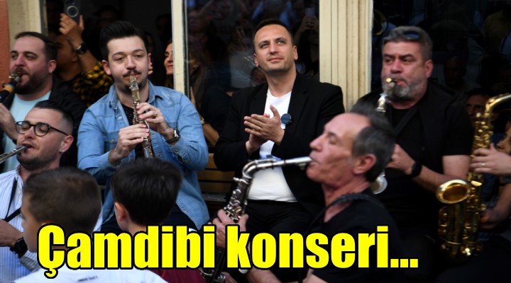 Çamdibi müzisyenlerinden mini konser