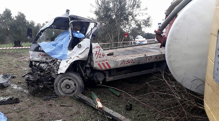 Çekici ile vidanjör çarpıştı: 1 ölü, 1 yaralı