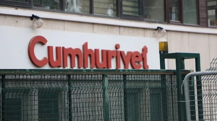 Cumhuriyet Gazetesi’nde kriz sürüyor... O isim görevden alındı!