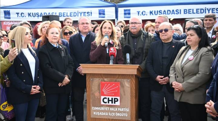 Dayanışma çadırına bir destek de Aylin Nazlıakan dan