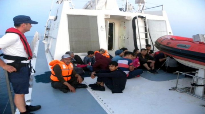 Denizde 40 Afgan kaçak göçmen yakalandı