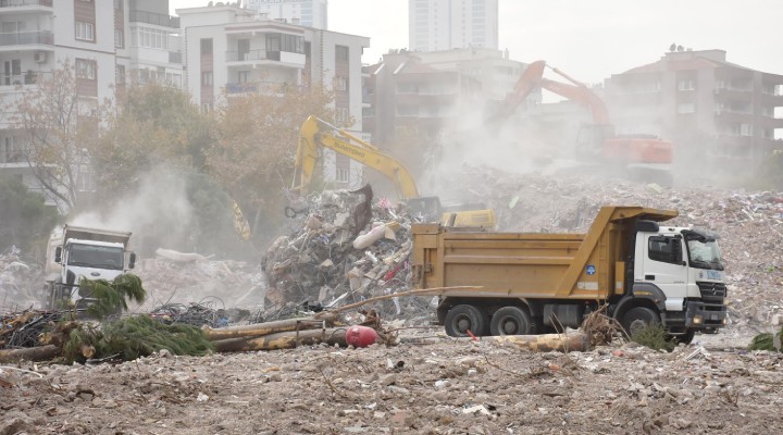 Deprem bölgesinde esnafın kabusu oldu!