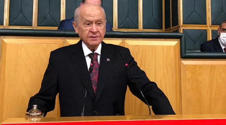 Devlet Bahçeli den Meral Akşener e  silahlara veda  tepkisi