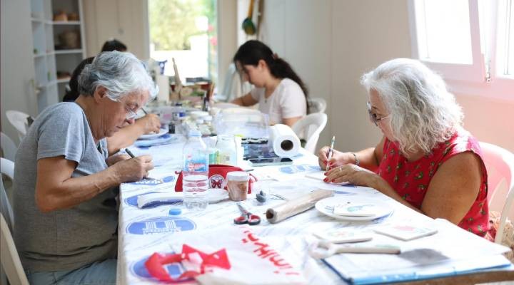 Didim Belediyesi çini sanatını geleceğe taşıyor